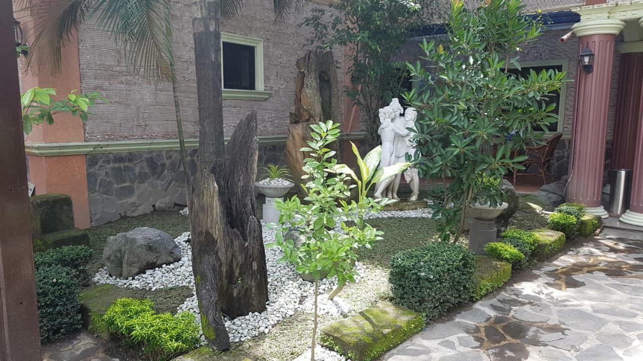 Gardensuite Hotel Anunas Dış mekan fotoğraf